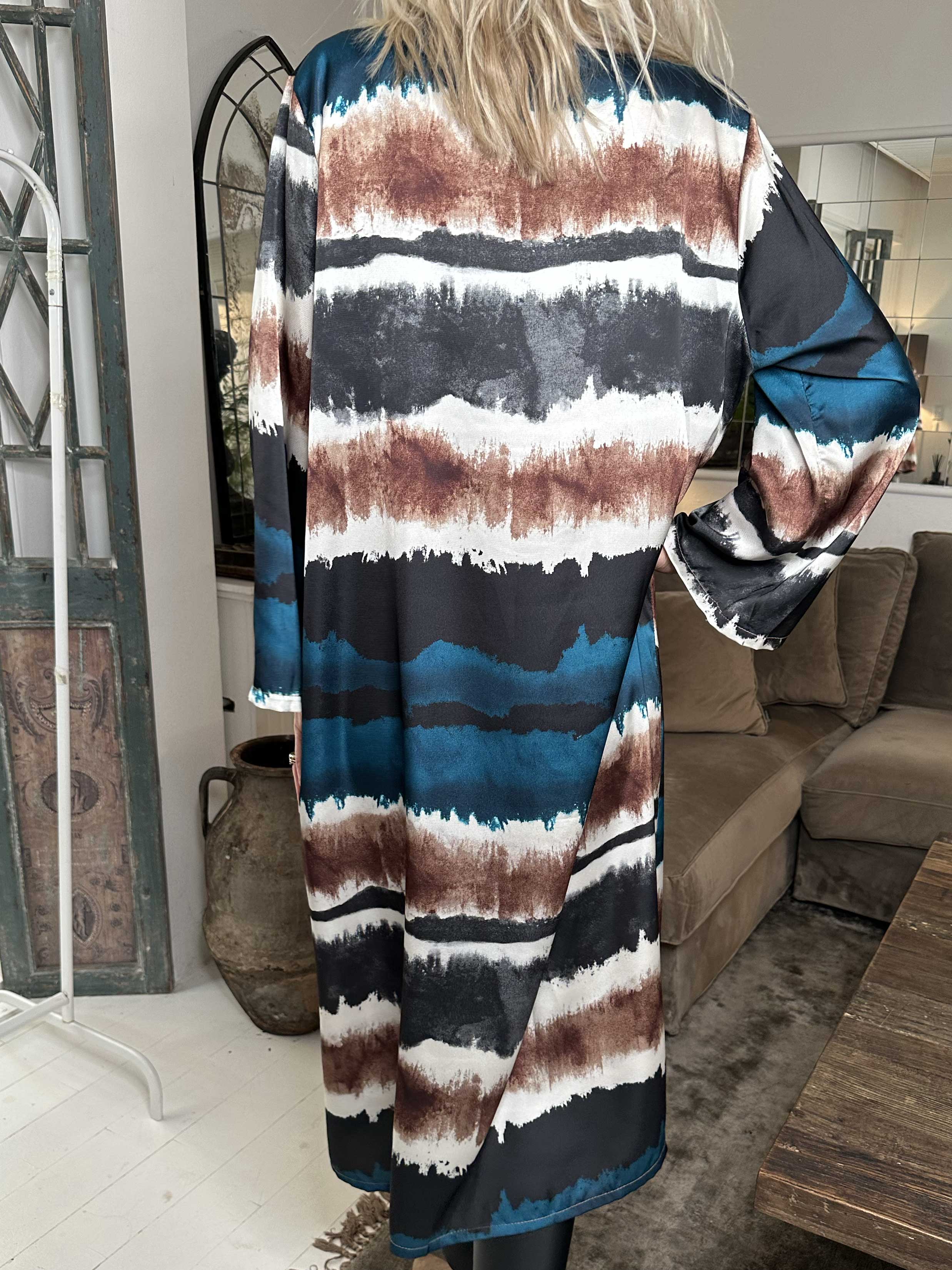 Merina - Lång klänning i batikmönster